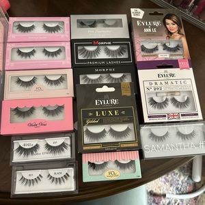 Mix of false lashes